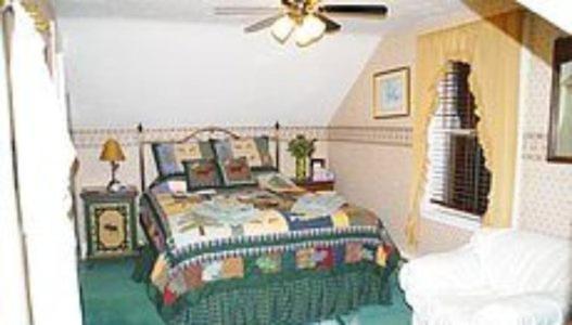 Angel House Bed And Breakfast Creemore Room photo